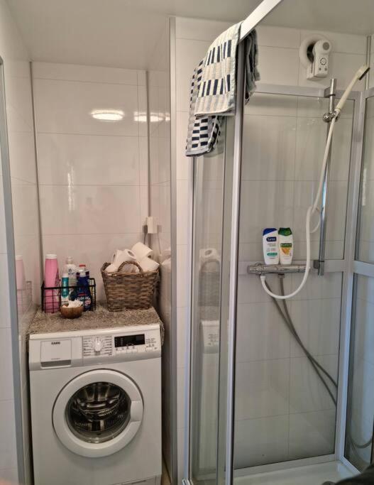 Apartment Near Center / Free P Alesund Bagian luar foto